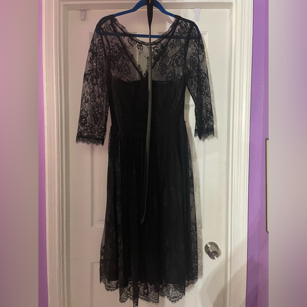 La Femme En Noir Mourning Dress EUC Size large